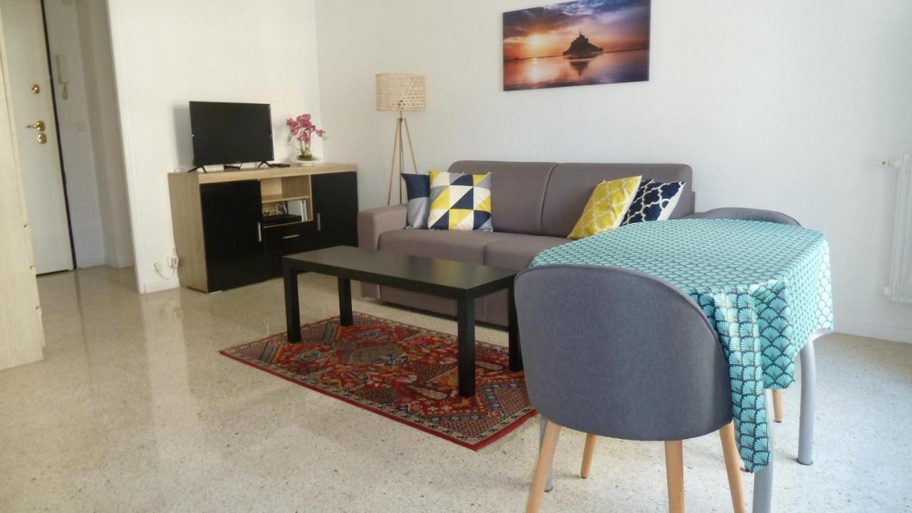 Antibes Centre Studio 27 M2 Renove Luaran gambar